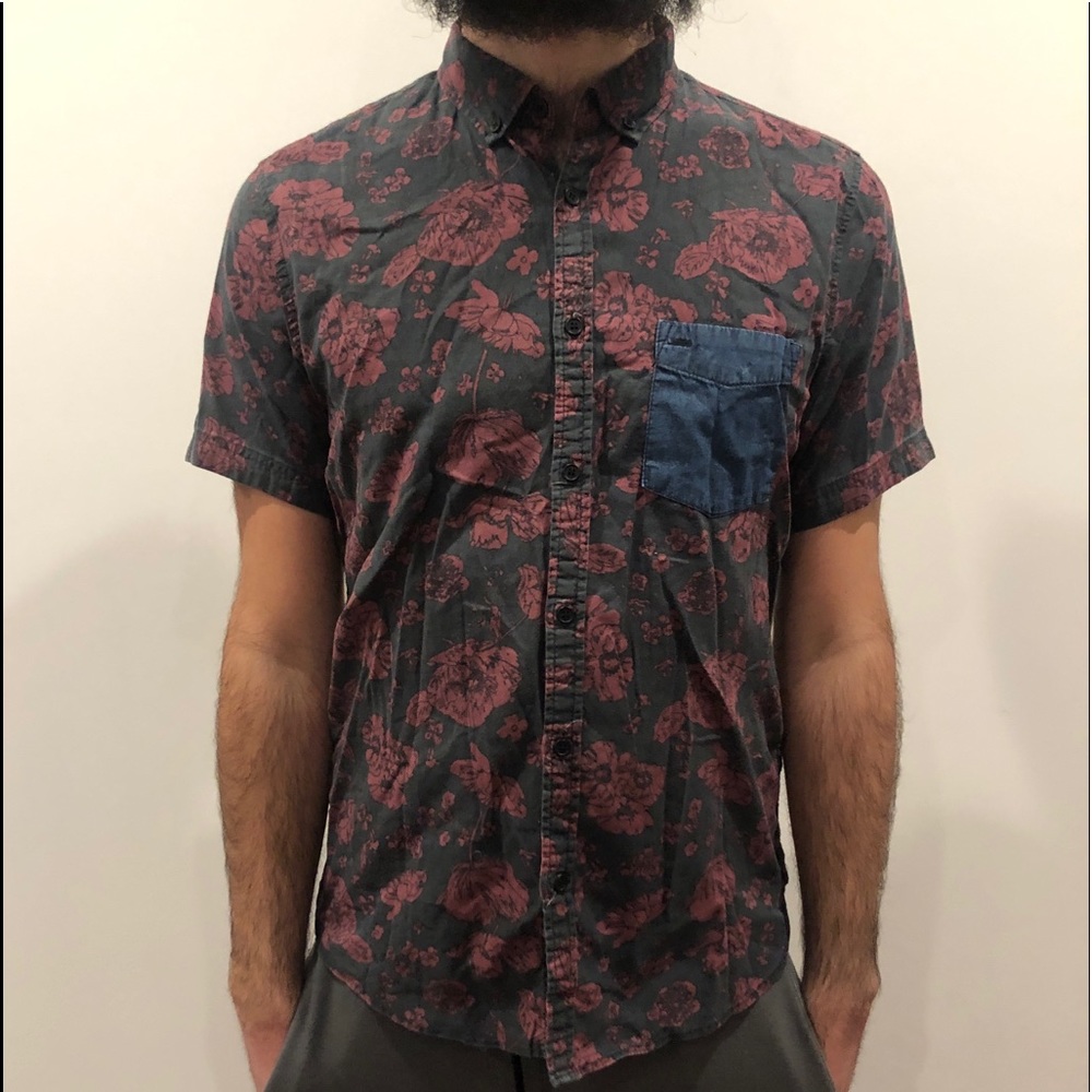 MENS- Floral Short Sleeve Button Down